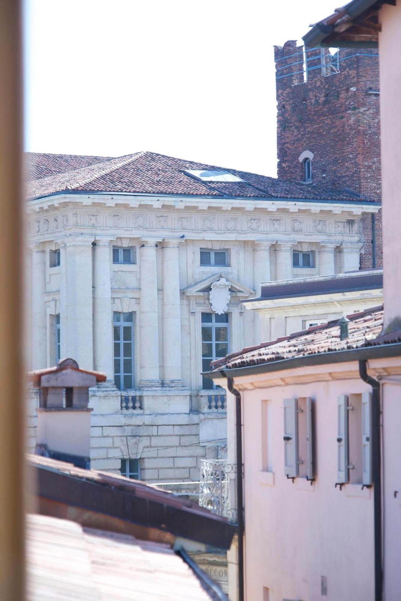 Апартаменты Palazzo Ciopeta - Italian Excellence Верона Экстерьер фото