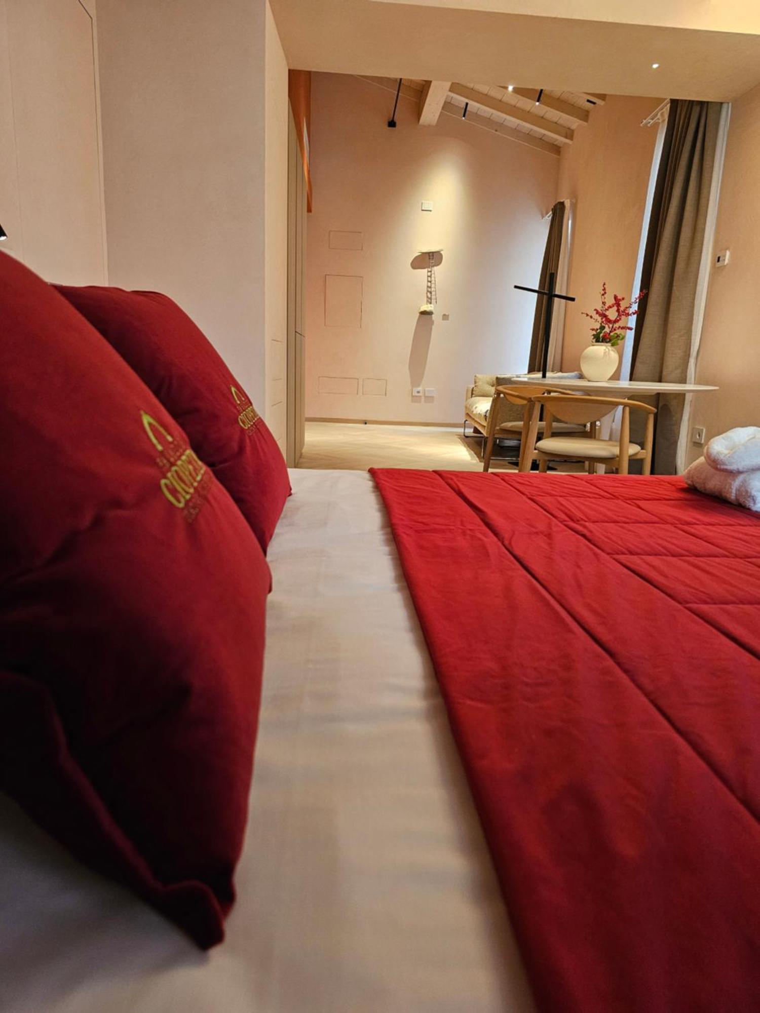 Апартаменты Palazzo Ciopeta - Italian Excellence Верона Номер фото
