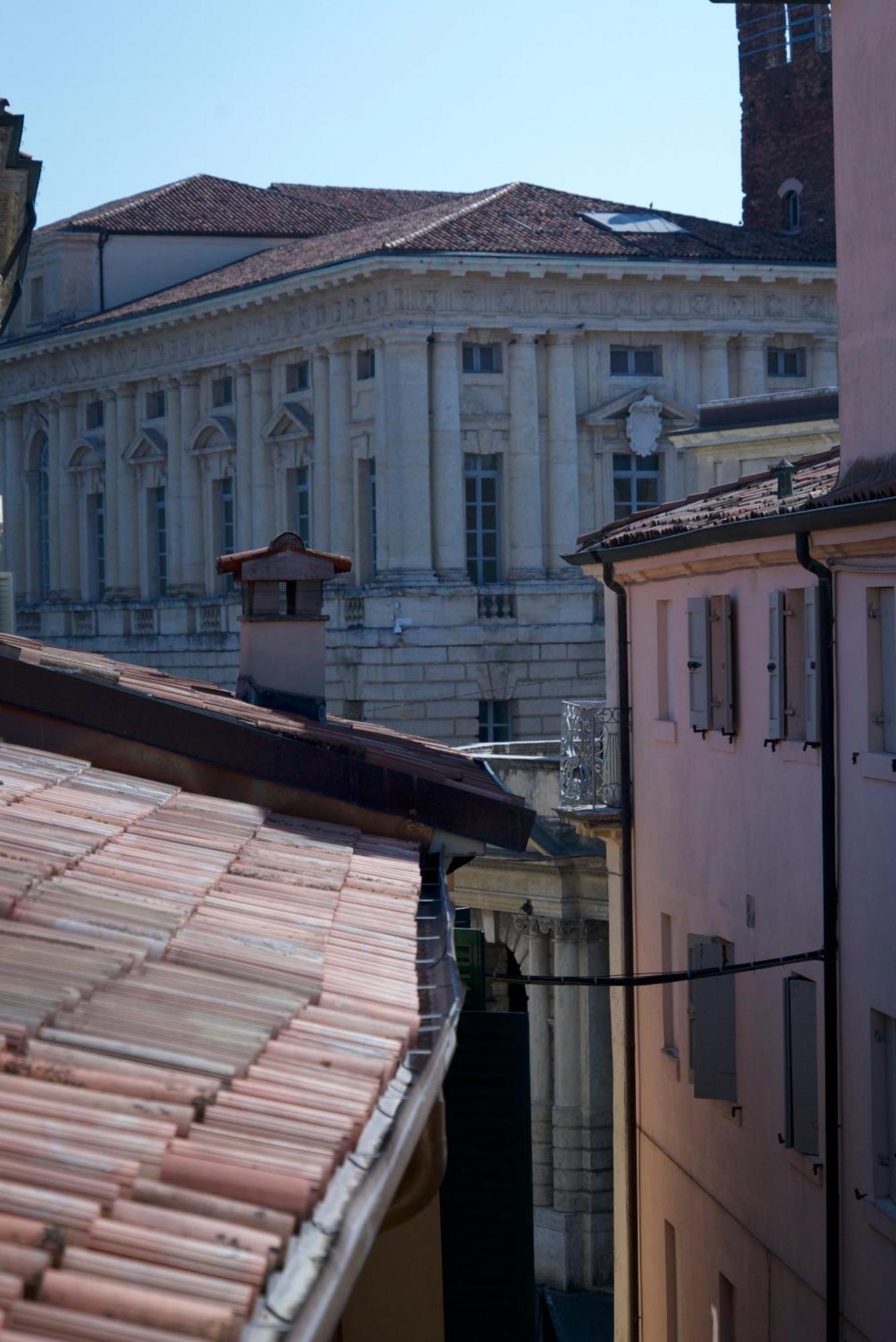 Апартаменты Palazzo Ciopeta - Italian Excellence Верона Экстерьер фото